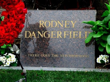 Rodney-Dangerfield-Headstone