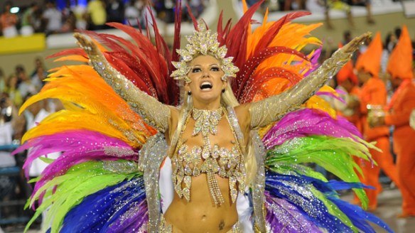A reveller of Mocidade samba