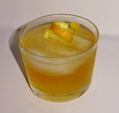 Gold Rush Cocktail